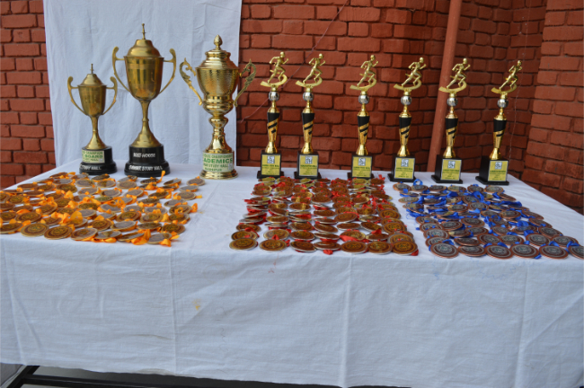 AWARD DISTRIBUTION (SPORTS...