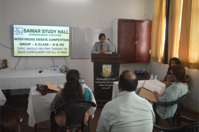 Inter House English Debate...