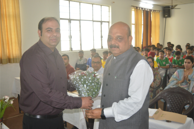 Inter House Hindi Debate...
