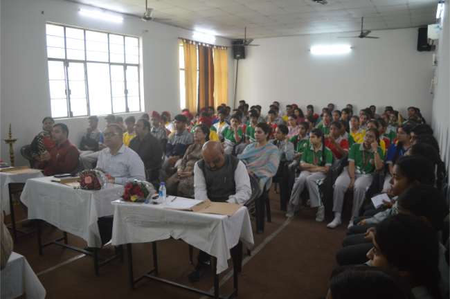 Inter House Hindi Debate...